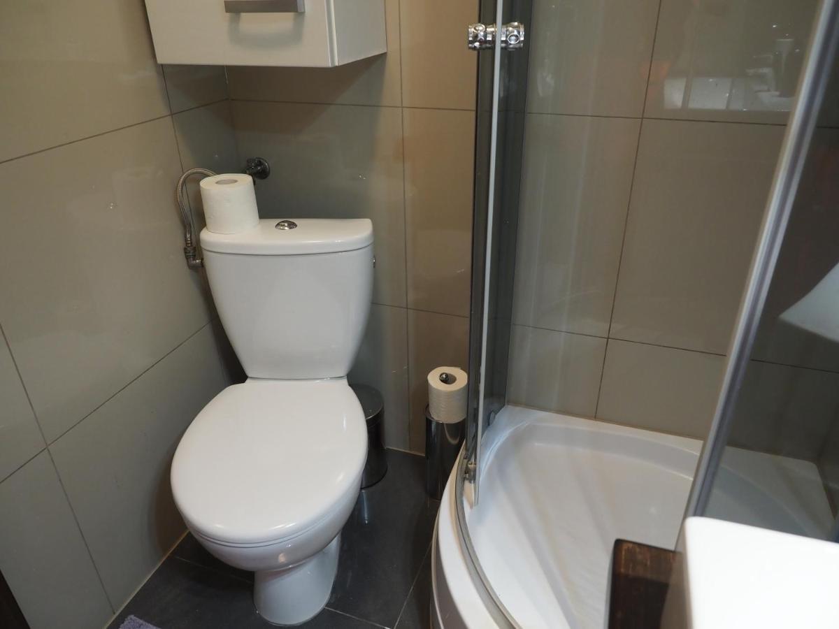 ורוצלב Adobe Apartment - Przytulny I Free Parking מראה חיצוני תמונה